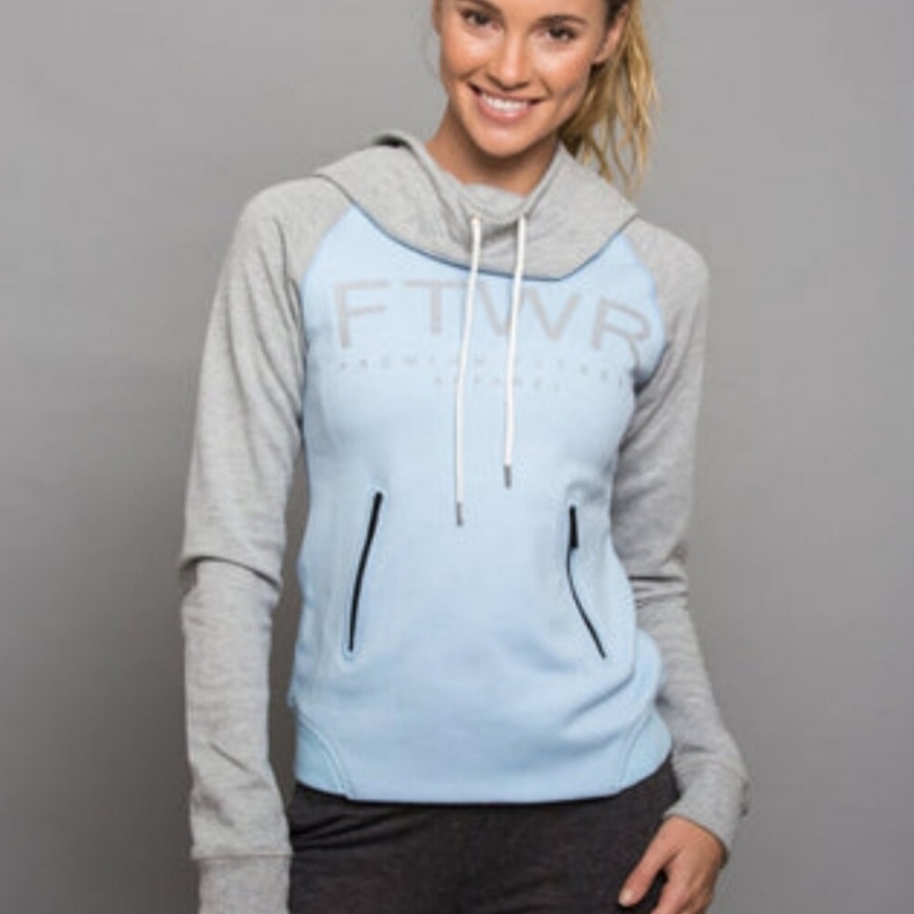 FITWEAR New Zealand Raglan Pullover HoodieTranquil Blue - Size XS 2 US